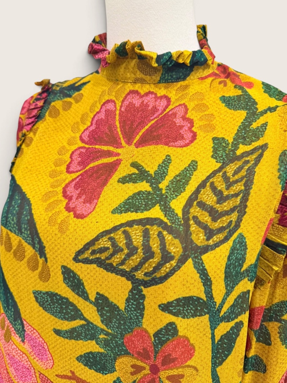 Farm Rio XS Golden Yellow Floral Print Button Back Long Sleeve Blouse EUC Boho - Picture 2 of 13